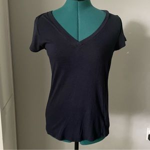 v neck tee
